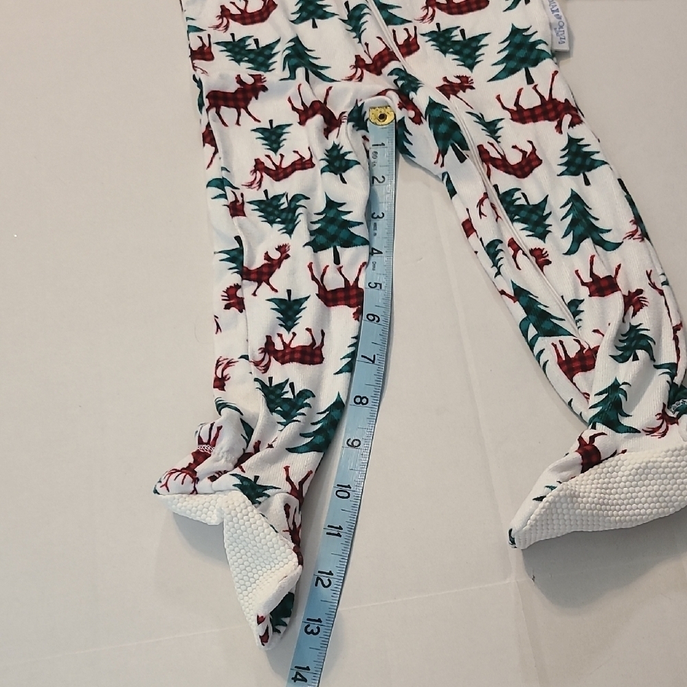 Max & Olivia Festive Reindeer & Tree Pajamas 18 Months NWT - Picture 10 of 11